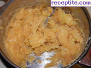 снимка 19 към рецепта Картофена салата с кромид лук