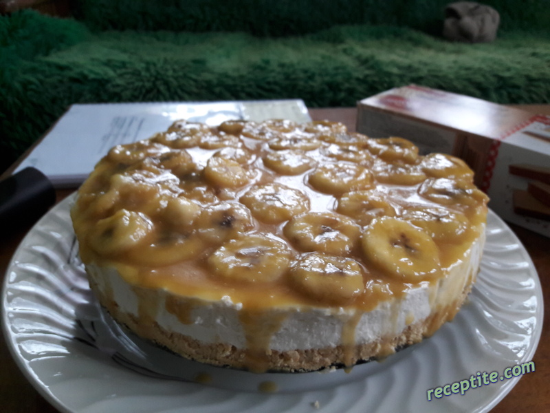 Снимки към Бананов чийзкейк с ром без печене
