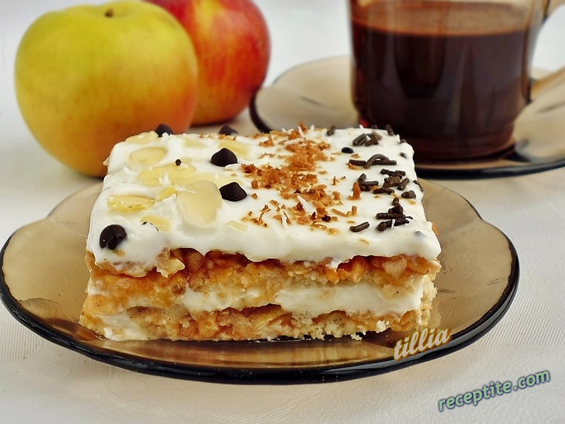 Снимки към Лятна ябълкова торта с бисквити