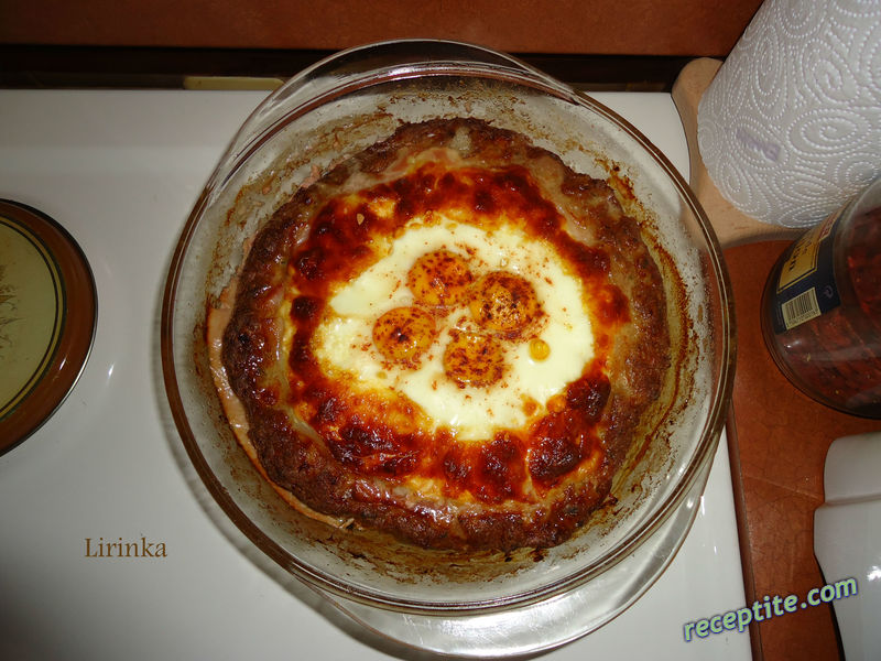 Снимки към Кекс от кайма с плънка и салата