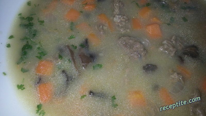 Снимки към Кадифена лимонова супа с телешко и гъби