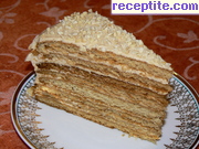 снимка 8 към рецепта Медена торта (Торт *Пчелкин дом*)