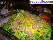 снимка 8 към рецепта Зелена салата с риба тон