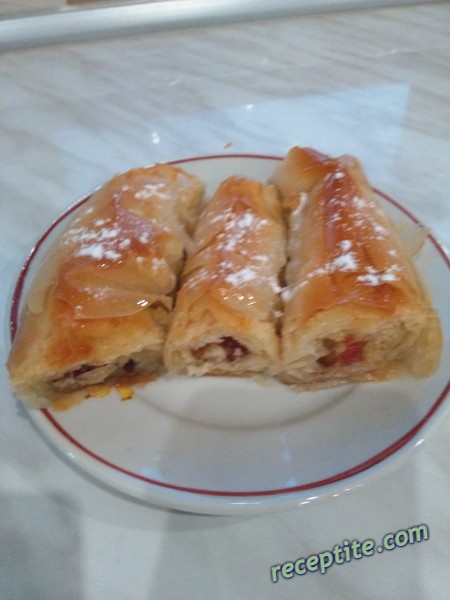 Снимки към Баклава с локум