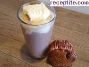 снимка 1 към рецепта Питие от мляко, какао и сладолед