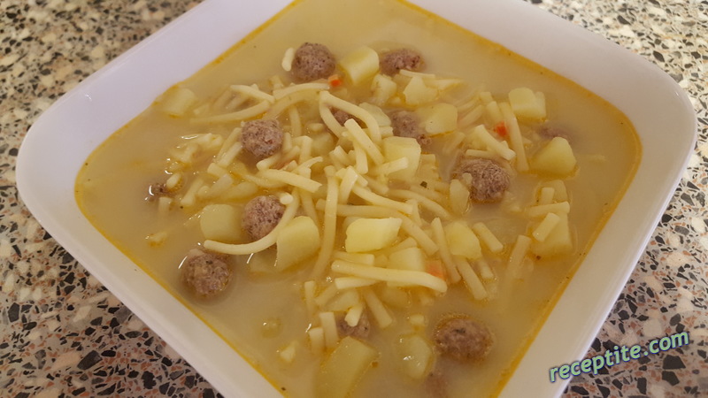 Снимки към Супа топчета с домашна кайма
