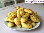 снимка 1 към рецепта Кулуракя - великденски маслени бисквити