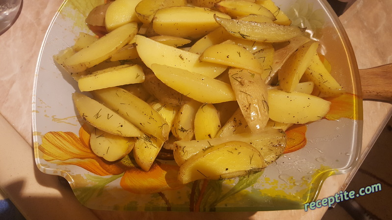 Снимки към Печени картофи с пресни подправки