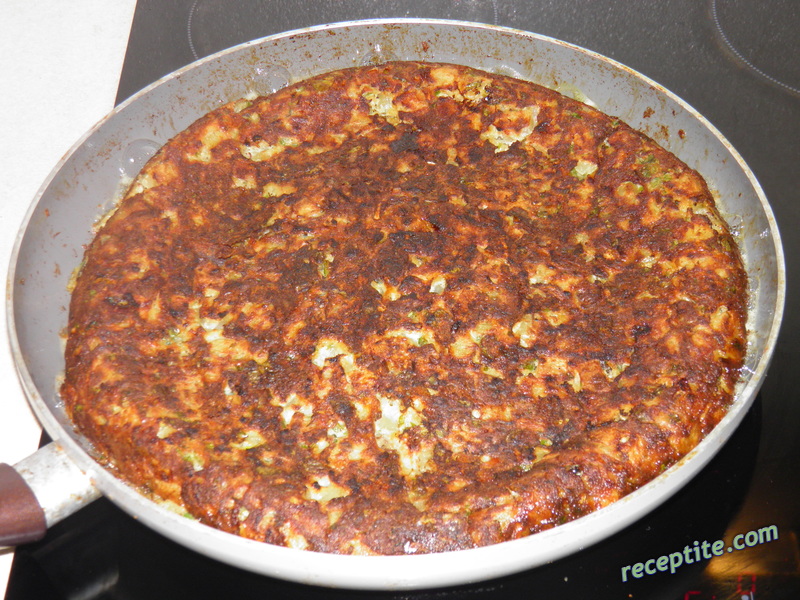 Снимки към Хаш браунс с ементал и панчета (Pancetta)
