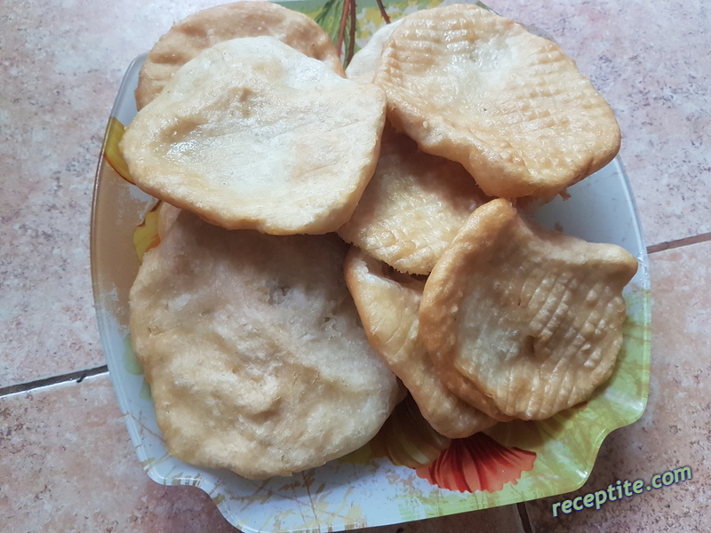 Снимки към Мекици с мая и кисело мляко