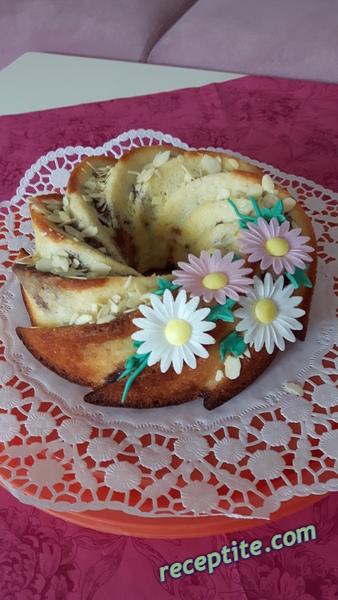 Снимки към Ароматен лимонов кекс