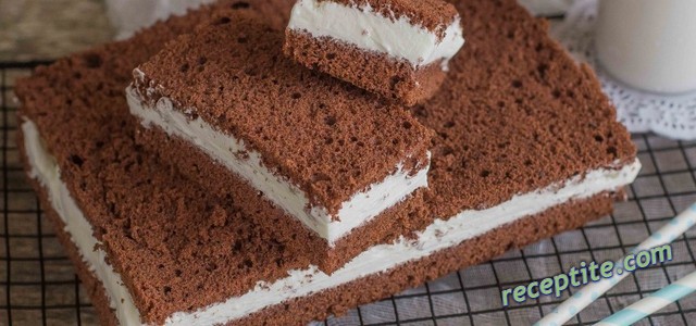Снимки към Тортички (торта) с кондензирано мляко