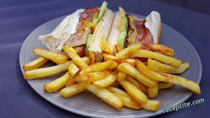 Снимки към Сандвич с бекон и колбас