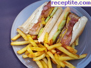 снимка 2 към рецепта Сандвич с бекон и колбас