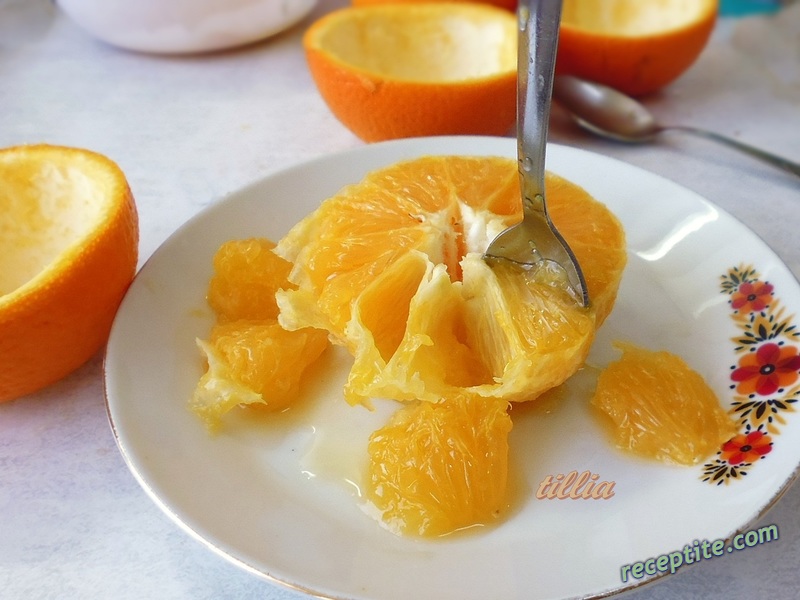 Снимки към Плодов крем в чашки от портокал