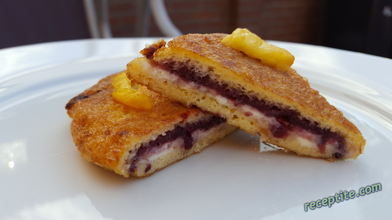 Снимки към Закуска с крема сирене