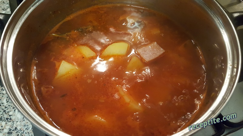 Снимки към Картофена супа с наденица