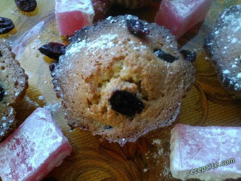 Снимки към Мъфини с локум и боровинки *Сами*