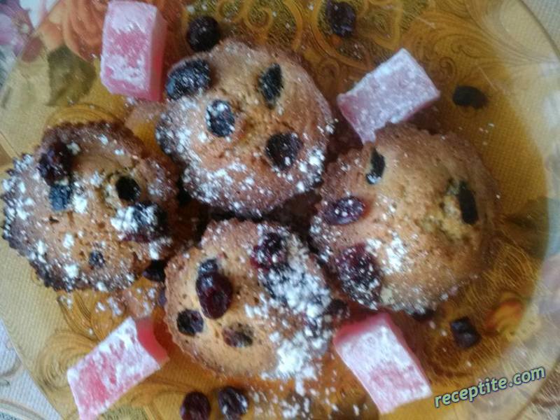 Снимки към Мъфини с локум и боровинки *Сами*