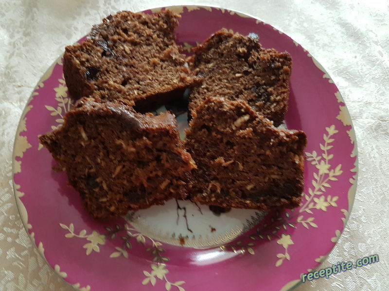 Снимки към Кекс с фурми и кокос