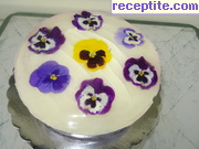 снимка 3 към рецепта Лилава торта