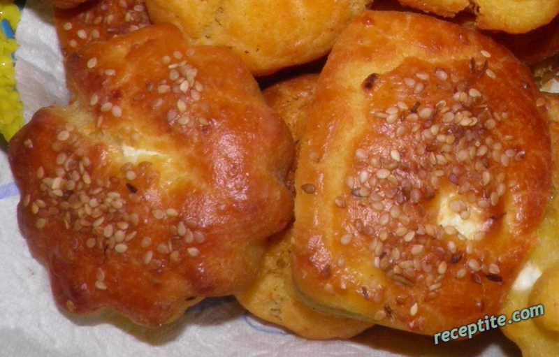 Снимки към Бирени хлебчета със сусамови семена и сирене