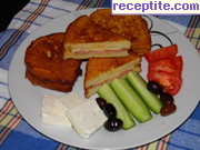 снимка 3 към рецепта Пържен двоен сандвич