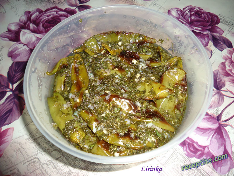 Снимки към Печени люти чушки