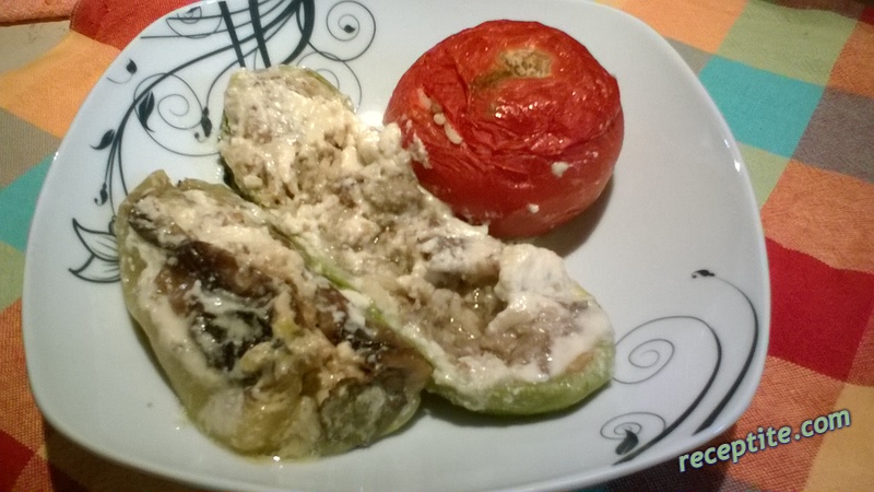 Снимки към Пълнени тиквички и чушки
