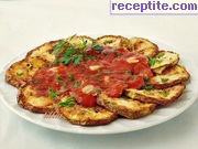 снимка 2 към рецепта Пържени тиквички с доматен сос