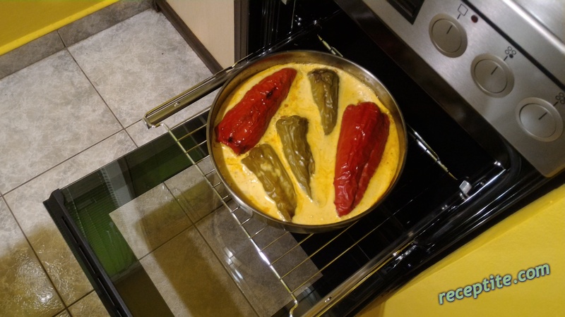 Снимки към Пълнени чушки с кайма и ориз