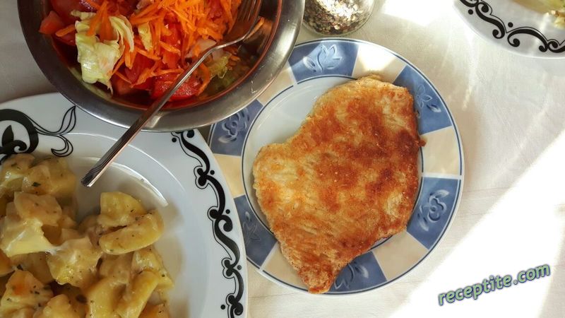 Снимки към Пилешко (пуешко) филе в панировка с пармезан