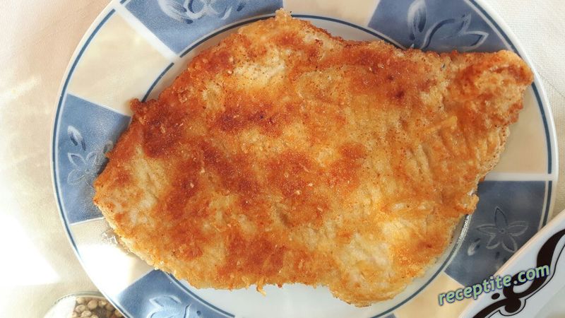 Снимки към Пилешко (пуешко) филе в панировка с пармезан