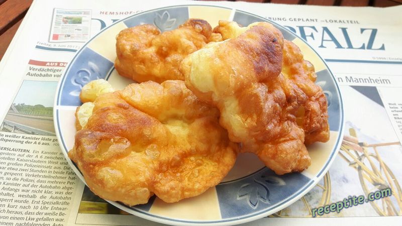 Снимки към Скопски мекици