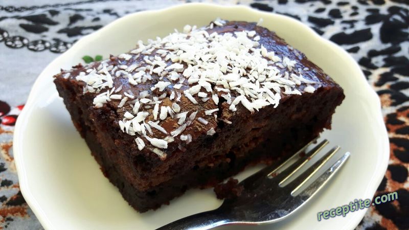 Снимки към Сочен какаов кекс