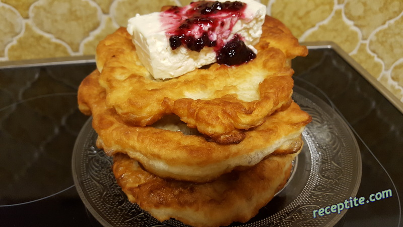 Снимки към Скопски мекици