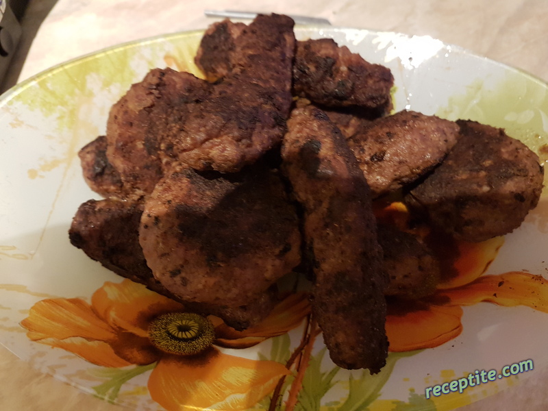 Снимки към Кюфтета на скара
