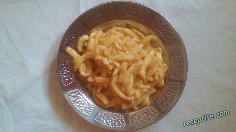Снимки към Шпецли (Spaetzle)