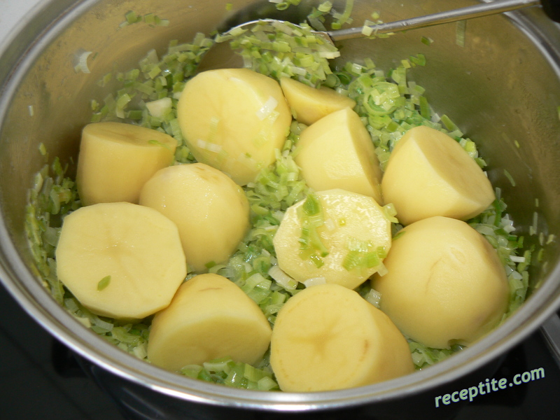 Снимки към Супа от праз с картофи