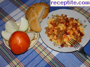 снимка 1 към рецепта Пържени яйца със сланина