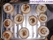 снимка 1 към рецепта Печурки със синьо сирене на фурна