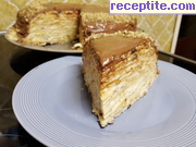 снимка 4 към рецепта Палачинкова торта с крем, шоколад и банан