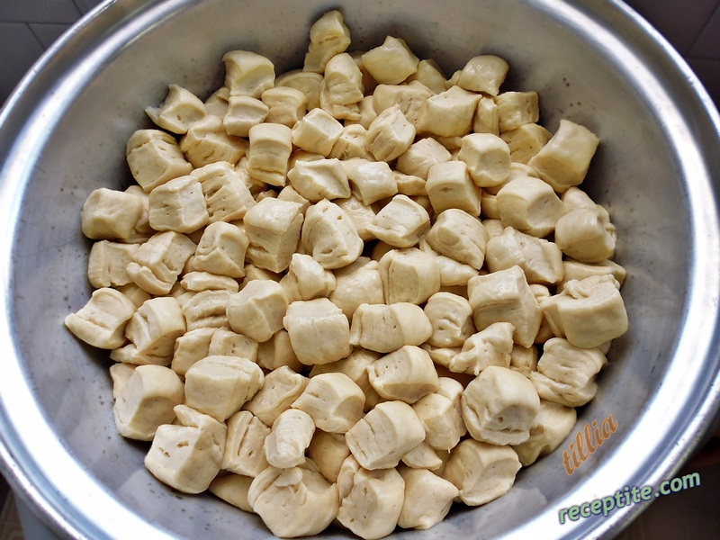 Снимки към Питка *Кубчета*