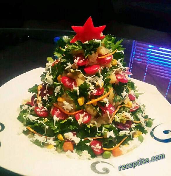 Снимки към Салата Коледна елхичка