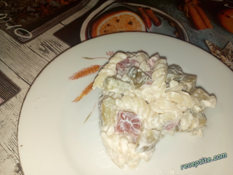 Снимки към Празнична макаронена салата