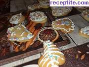 снимка 8 към рецепта Коледни меденки с айсинг