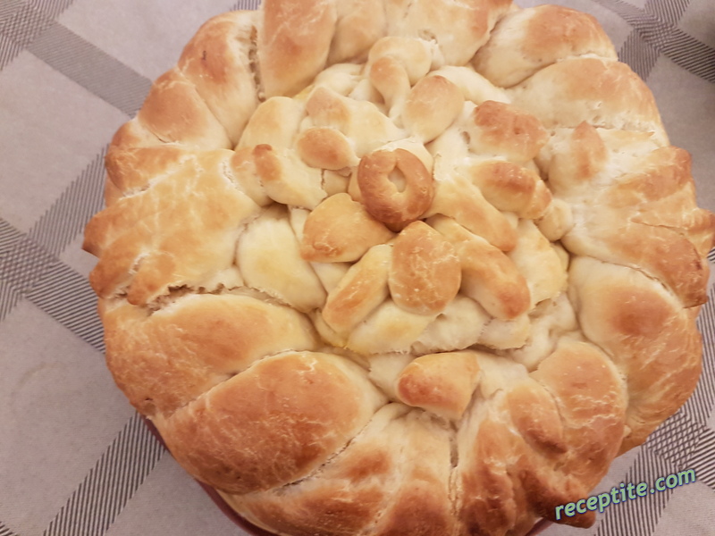 Снимки към Питка с кисело мляко и мая