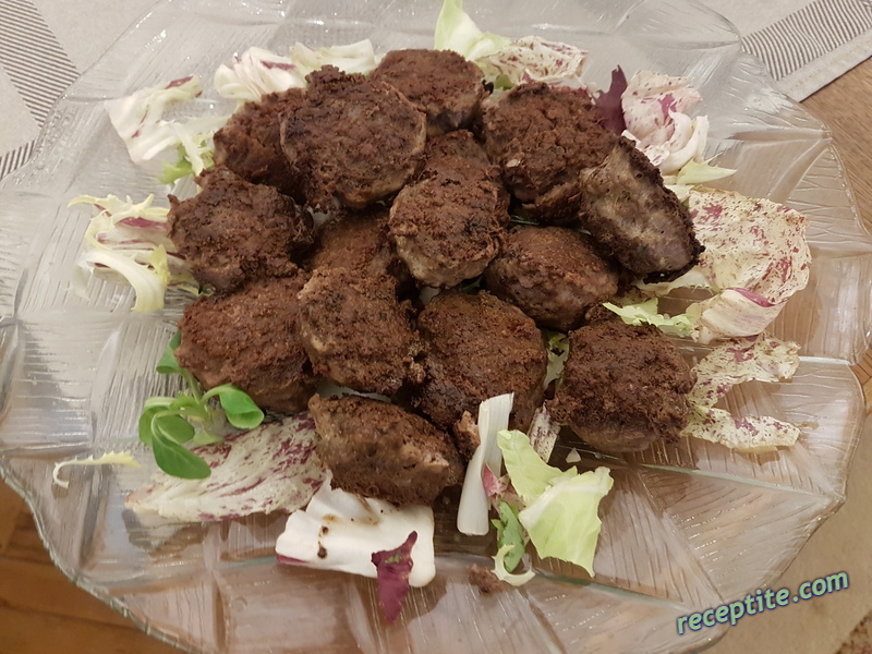 Снимки към Кюфтета от кайма и картофи