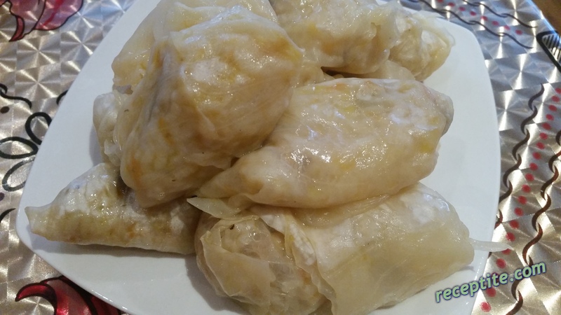 Снимки към Постни зелеви сарми с гъби