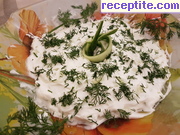 снимка 2 към рецепта Тракийска салата от краставици с кисело мляко